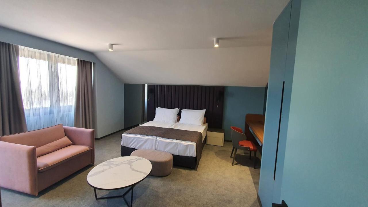Habakuk Wellness & Event Hotel Μαριμπόρ Εξωτερικό φωτογραφία