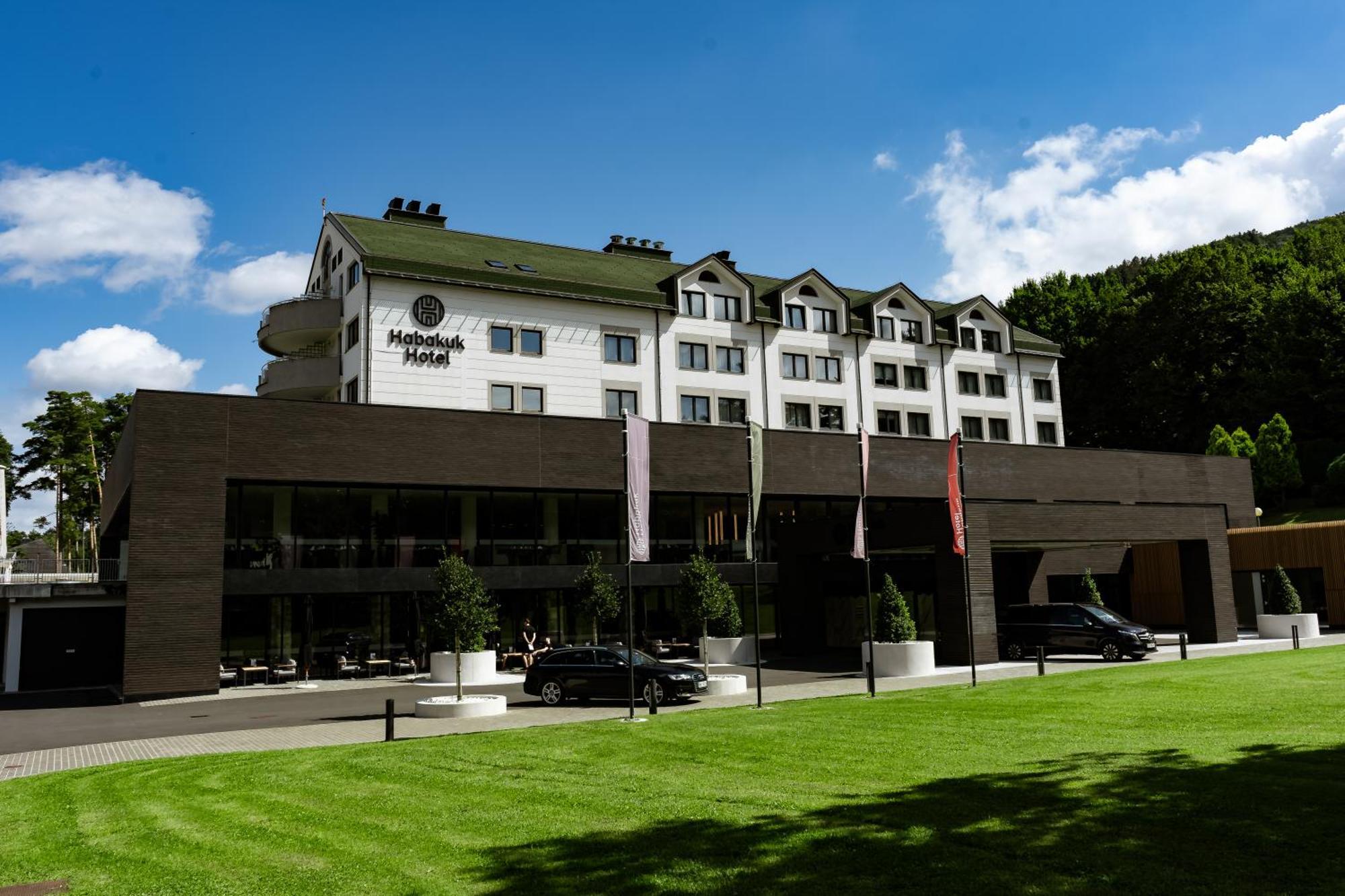 Habakuk Wellness & Event Hotel Μαριμπόρ Εξωτερικό φωτογραφία