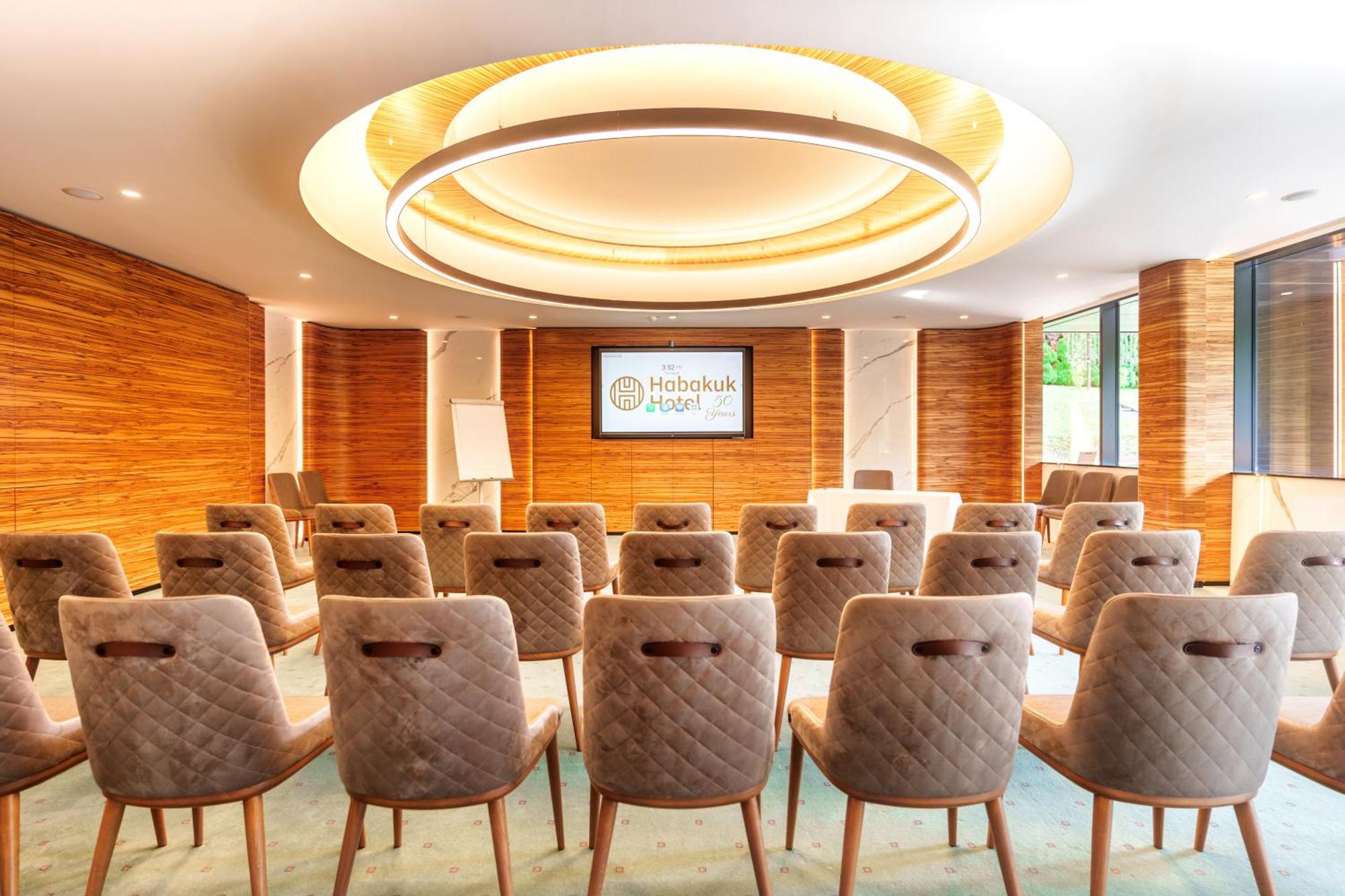 Habakuk Wellness & Event Hotel Μαριμπόρ Εξωτερικό φωτογραφία