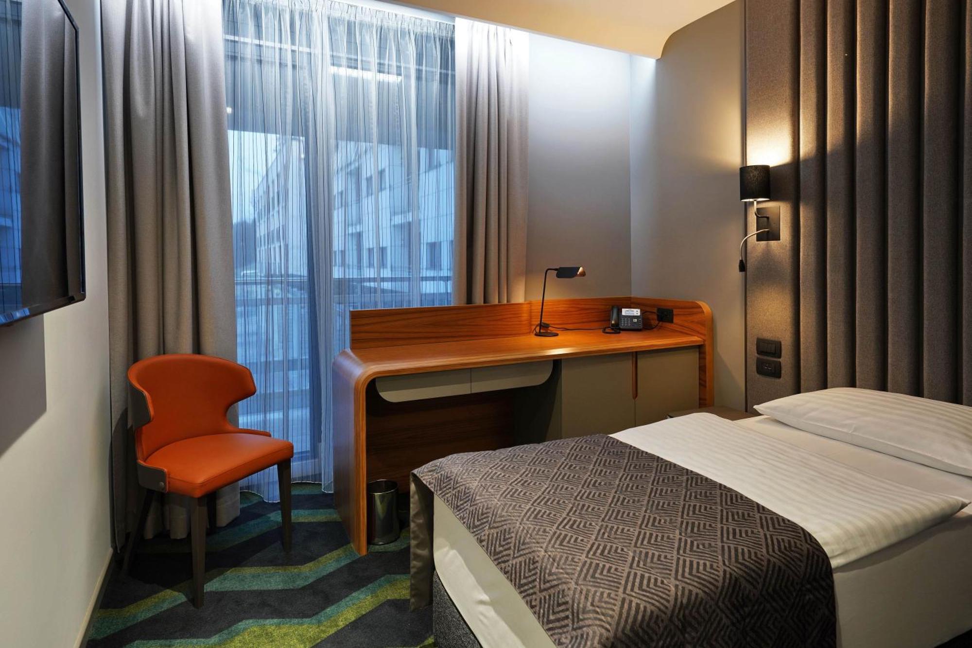 Habakuk Wellness & Event Hotel Μαριμπόρ Εξωτερικό φωτογραφία